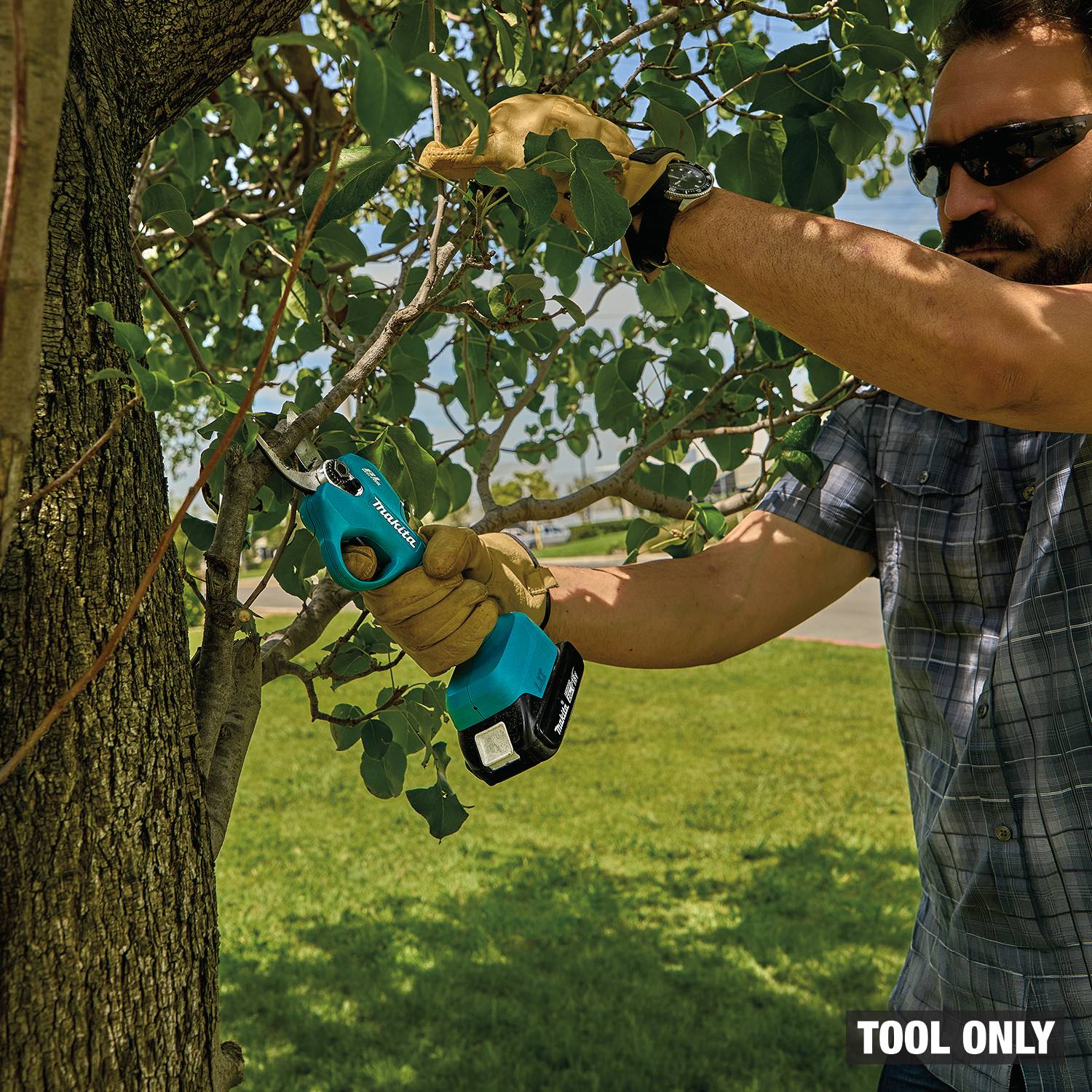 Makita XPU01Z 18V LXT Lithium‑Ion Brushless Cordless Pruning Shear, Tool Only