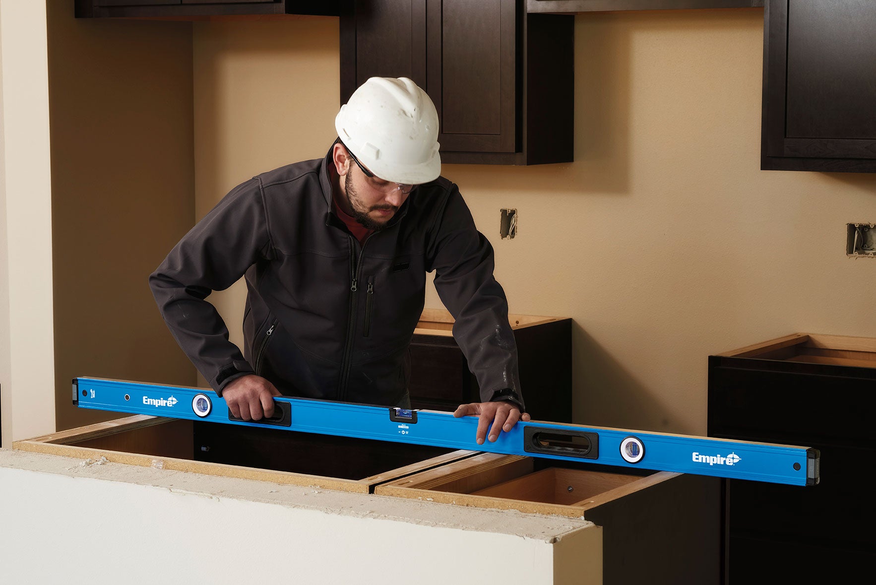 Milwaukee E75.24 24 in. True BlueBox Level - Ace Tool Group - Empire