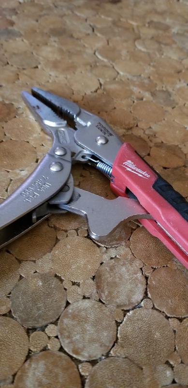 Milwaukee 48-22-3409 LONG NOSE LOCKING PLIERS 9" - Ace Tool Group - Milwaukee