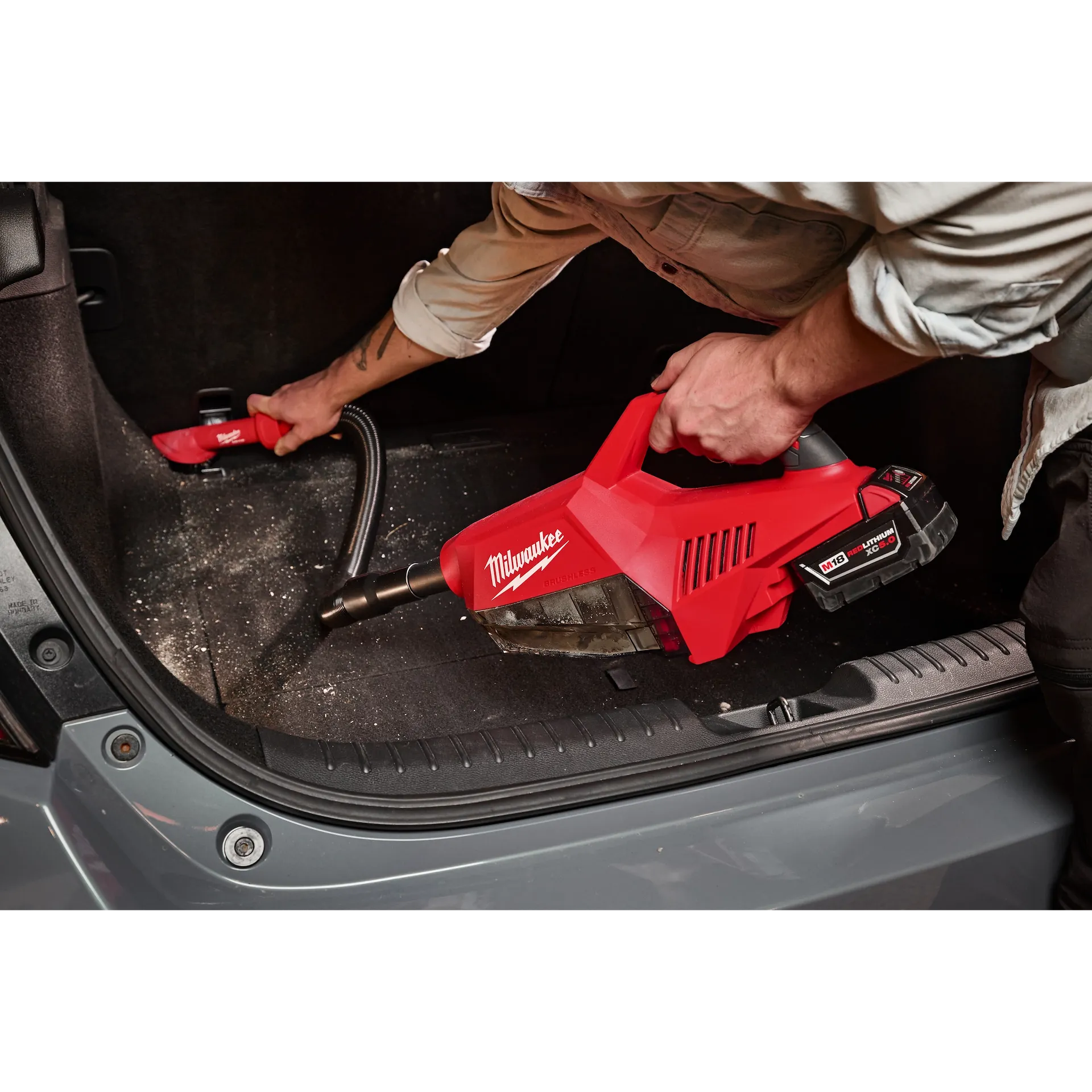Milwaukee 0892-20 M18 18-Volt Lithium-Ion Brushless Bagless Cordless HEPA Handheld Vacuum