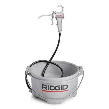 RIDGID 10883 Hand Held Oiler with One Gallon Premium Thread Cutting Oil - Ace Tool Group - Ridgid