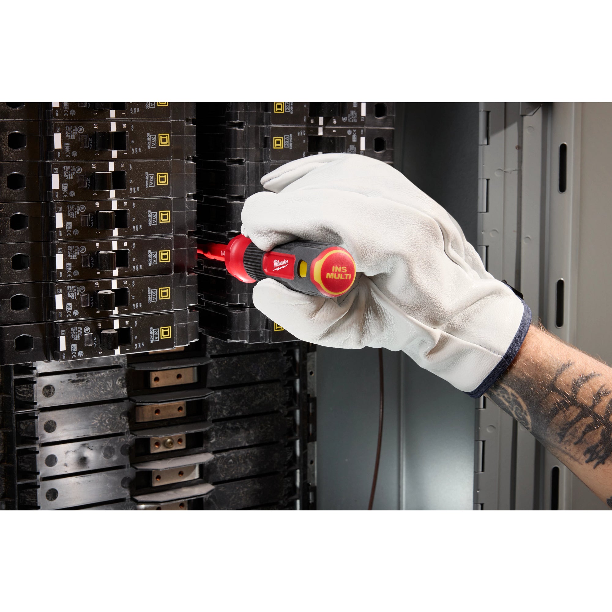 Milwaukee 48-22-2201 2-in-1 1000V Insulated Flip Shank Multi-Bit Screwdriver - Ace Tool Group - Milwaukee Tool