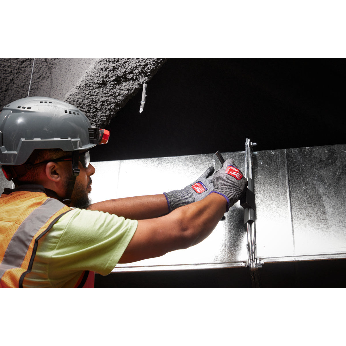 Milwaukee 48-73-7010B 12 Pair Cut Level 7 High-Dexterity Nitrile Dipped Gloves - Ace Tool Group - Milwaukee