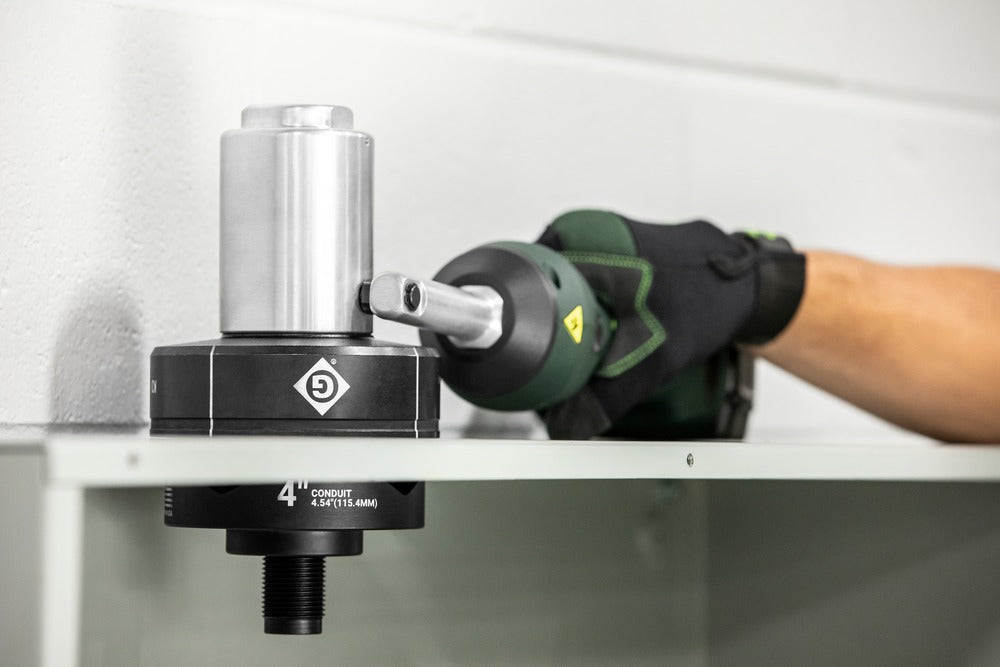 Greenlee Intelli-PUNCH Battery-Hydraulic Knockout Kit with Slug-Buster® 1/2" - 4" - Ace Tool Group - Greenlee
