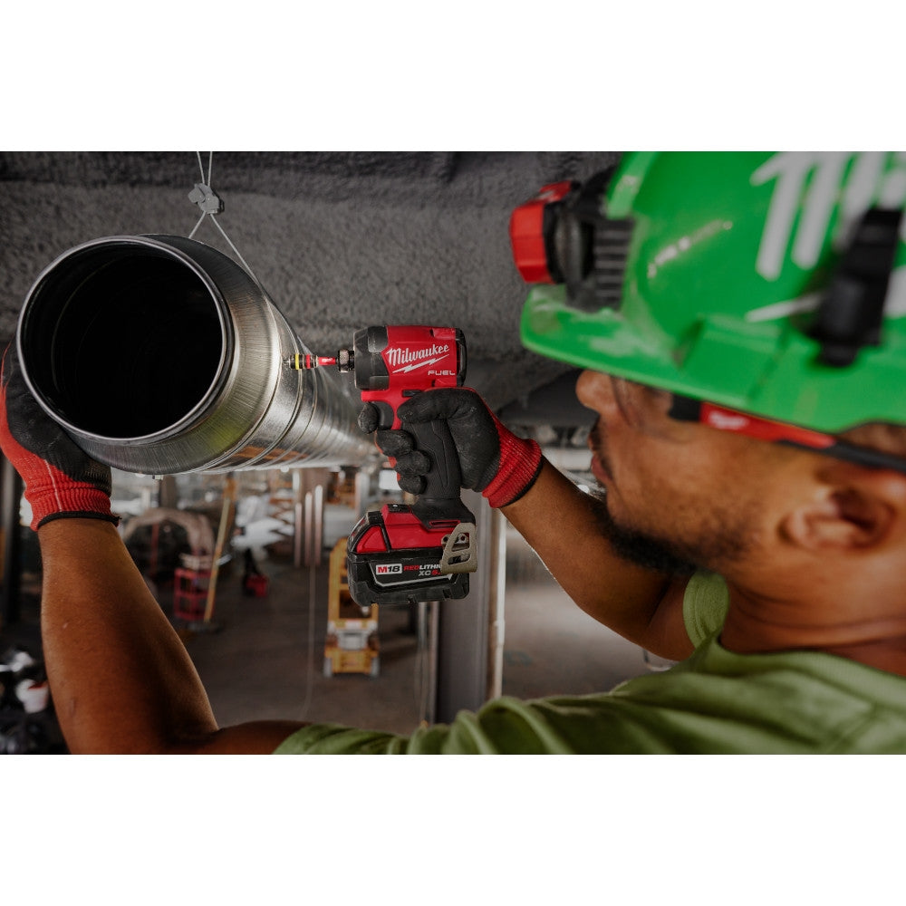 Milwaukee SHOCKWAVE Impact Duty QUIK-CLEAR 2-in-1 Magnetic Nut Driver Set 2PC - Ace Tool Group - Milwaukee