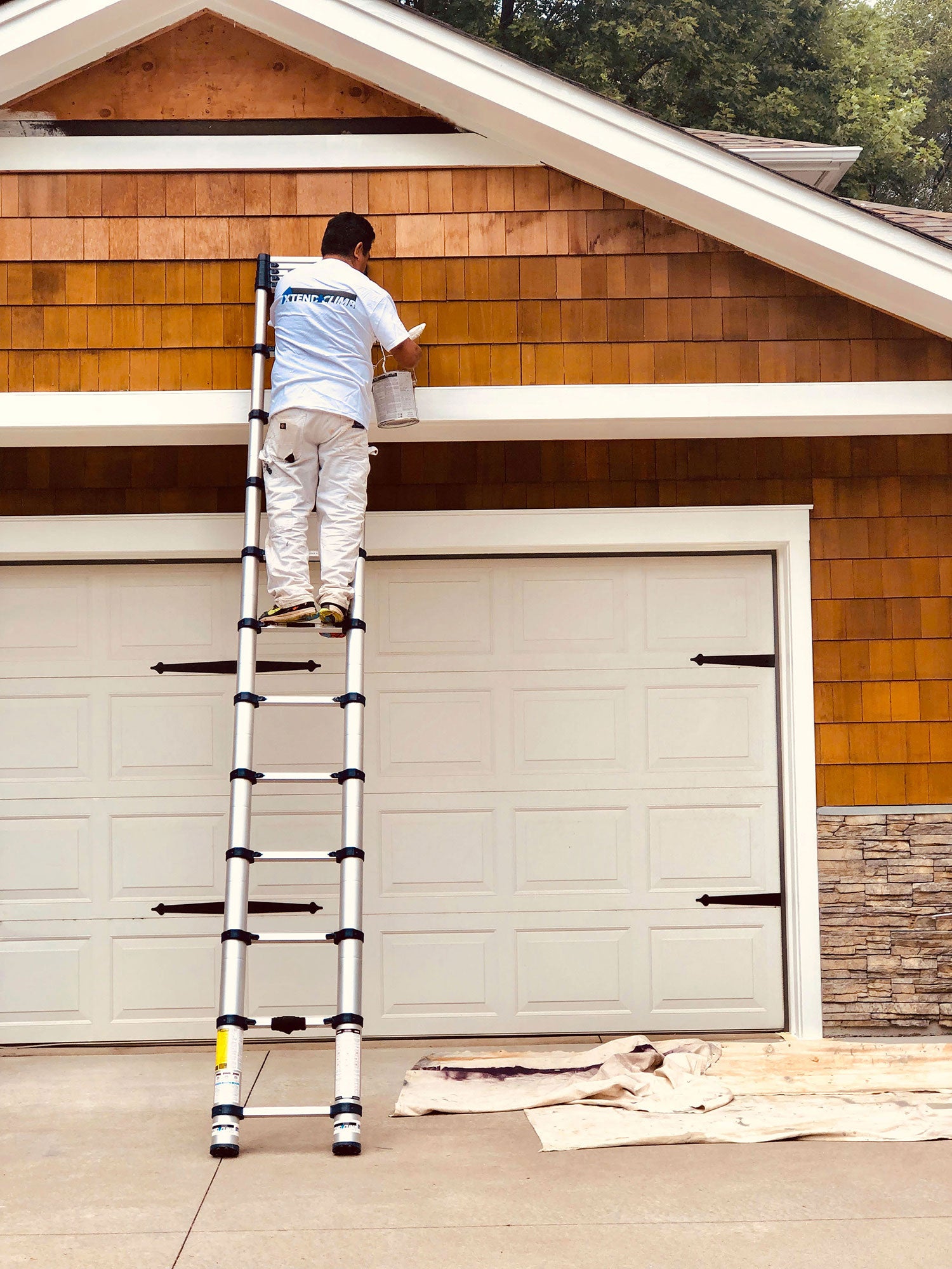 Xtend & Climb CS155+/300 15.5 ft. Telescoping Aluminum Extension Ladder, ANSI Type IA 300 lbs. Duty Rating - Ace Tool Group - Core Distribution