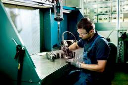 MET-600616420 - GE710 Plus Variable Speed Die Grinder - Ace Tool Group - Metabo