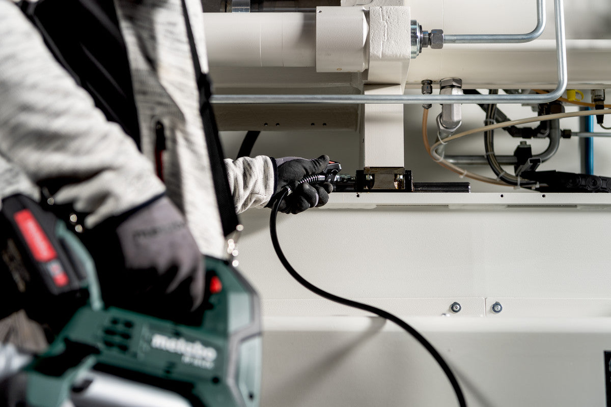 Metabo 600789850 FP 18 LTX 18V Grease Gun - 10,000 psi max - Bare Tool - Ace Tool Group - Metabo