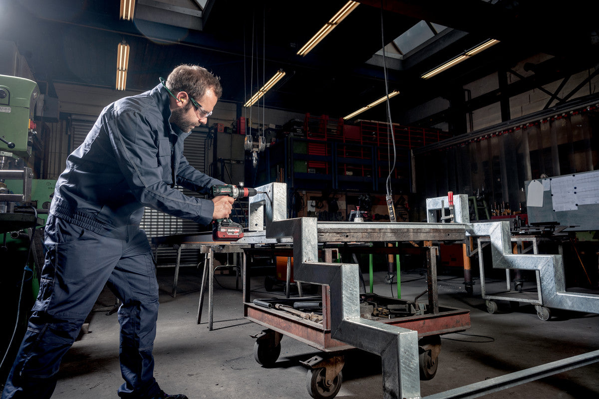 Metabo 602362840 GB 18 LTX BL Q I 18V Tapping Tool & Drill/Driver - 0-559/0-2000 RPM - 575/1151 in-lbs - Patented Automatic Tapping - 2x Quick-Change Chucks - Bare Tool w/ metaBOX 145 L - Ace Tool Group - Metabo