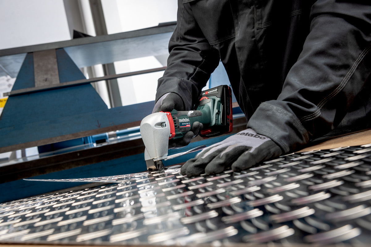 Metabo 601615850 SCV 18 LTX BL 1.6 18V Brushless Shear - 1.6mm Steel / 2mm Aluminum Max - Bare Tool - Ace Tool Group - Metabo