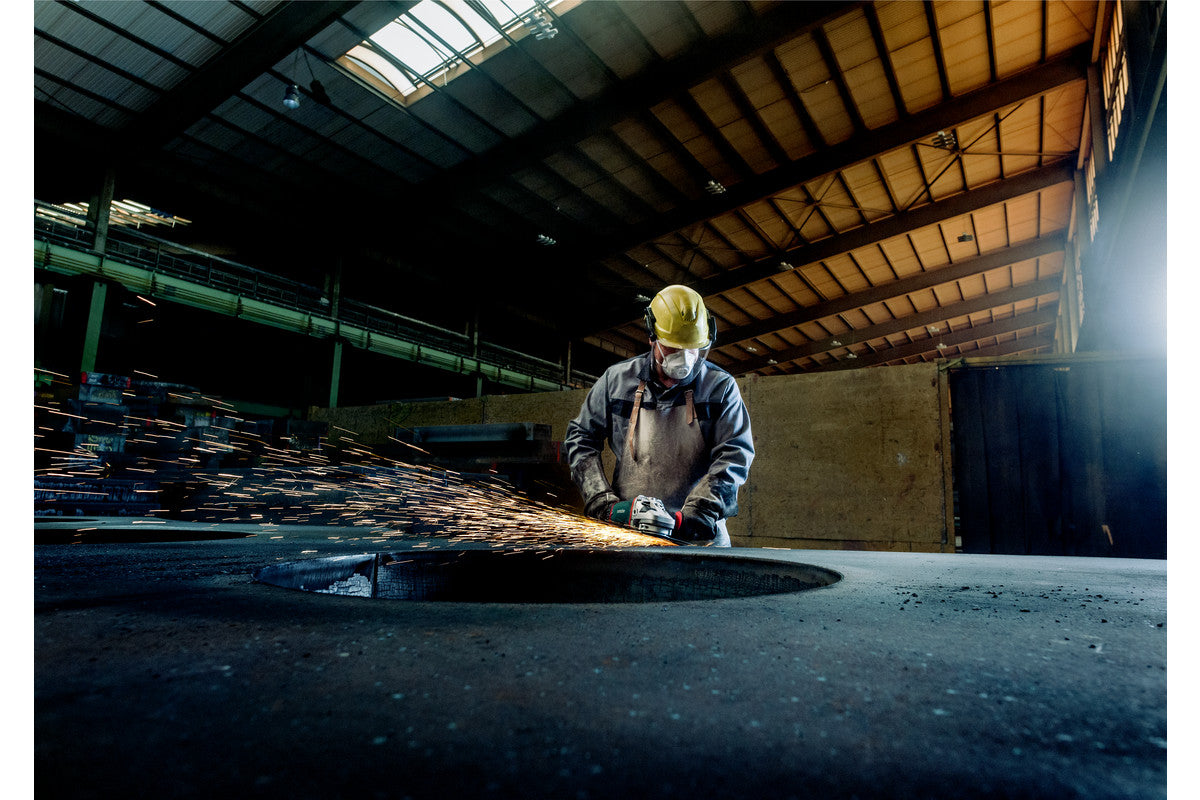 Metabo US606467800 7" Surface Prep Kit - W 24-230 MVT - 6,600 RPM - 15.0 A - Convertible Dust Collection Shroud - Loop Handle - Lock-on Trigger - Ace Tool Group - Metabo