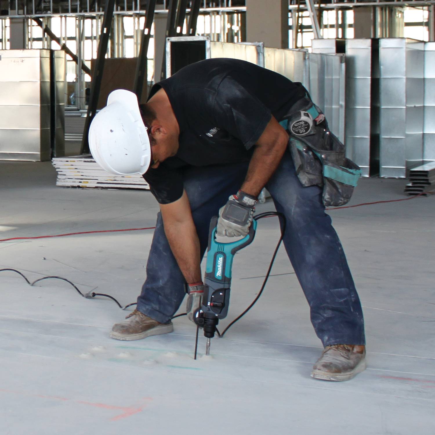 Makita HR2475 1" Rotary Hammer, accepts SDS-PLUS bits - Ace Tool Group - Makita