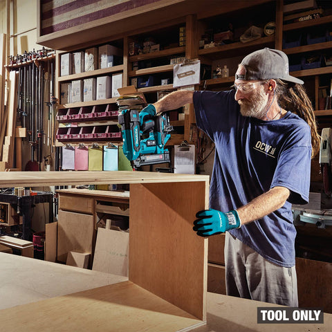 Makita XTS02Z 18V LXT® 1/4 Narrow Crown Stapler - Ace Tool Group - Makita