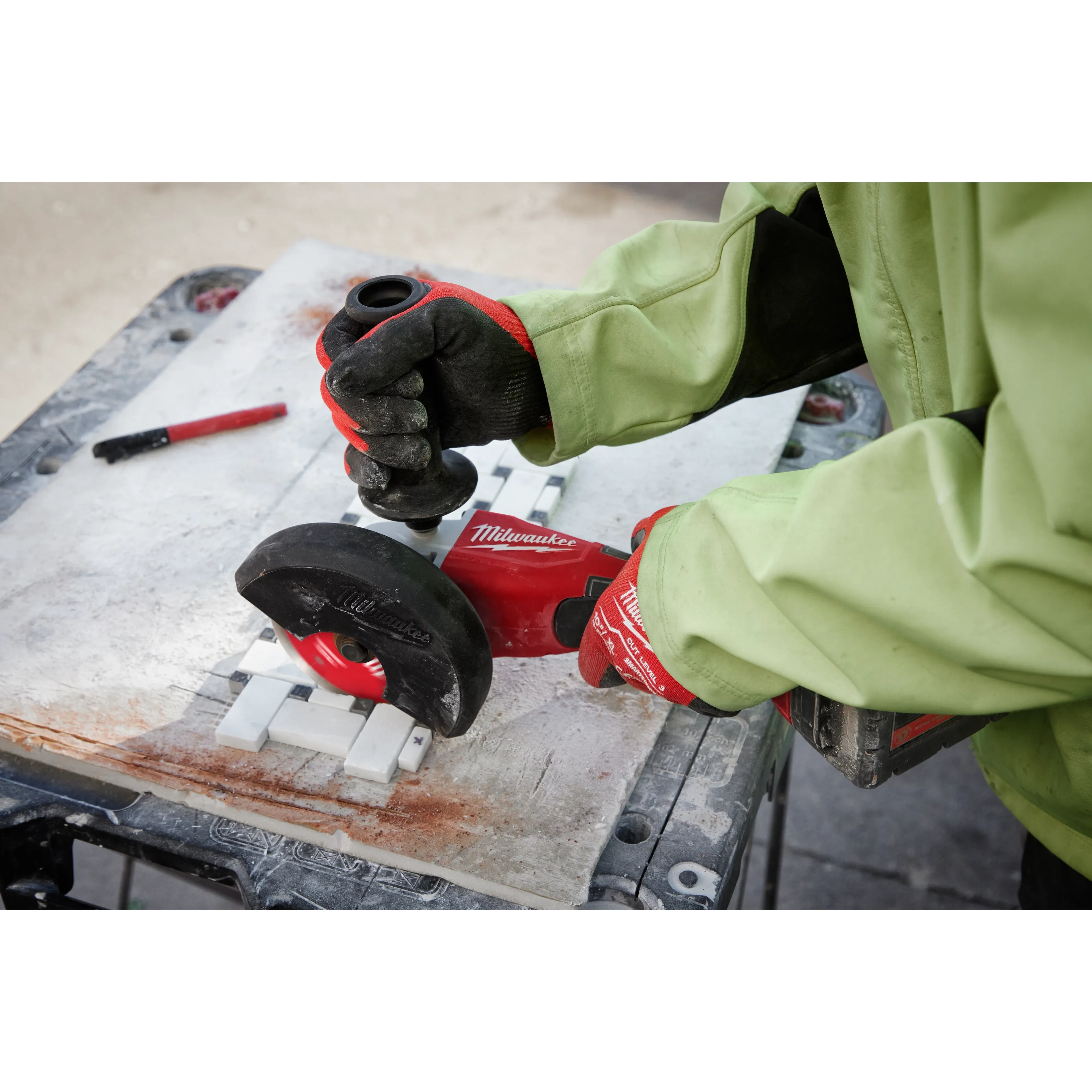 Milwaukee M18Brushless 4-1/2" / 5" Cut-Off Grinder, Paddle Switch - Ace Tool Group - Milwaukee