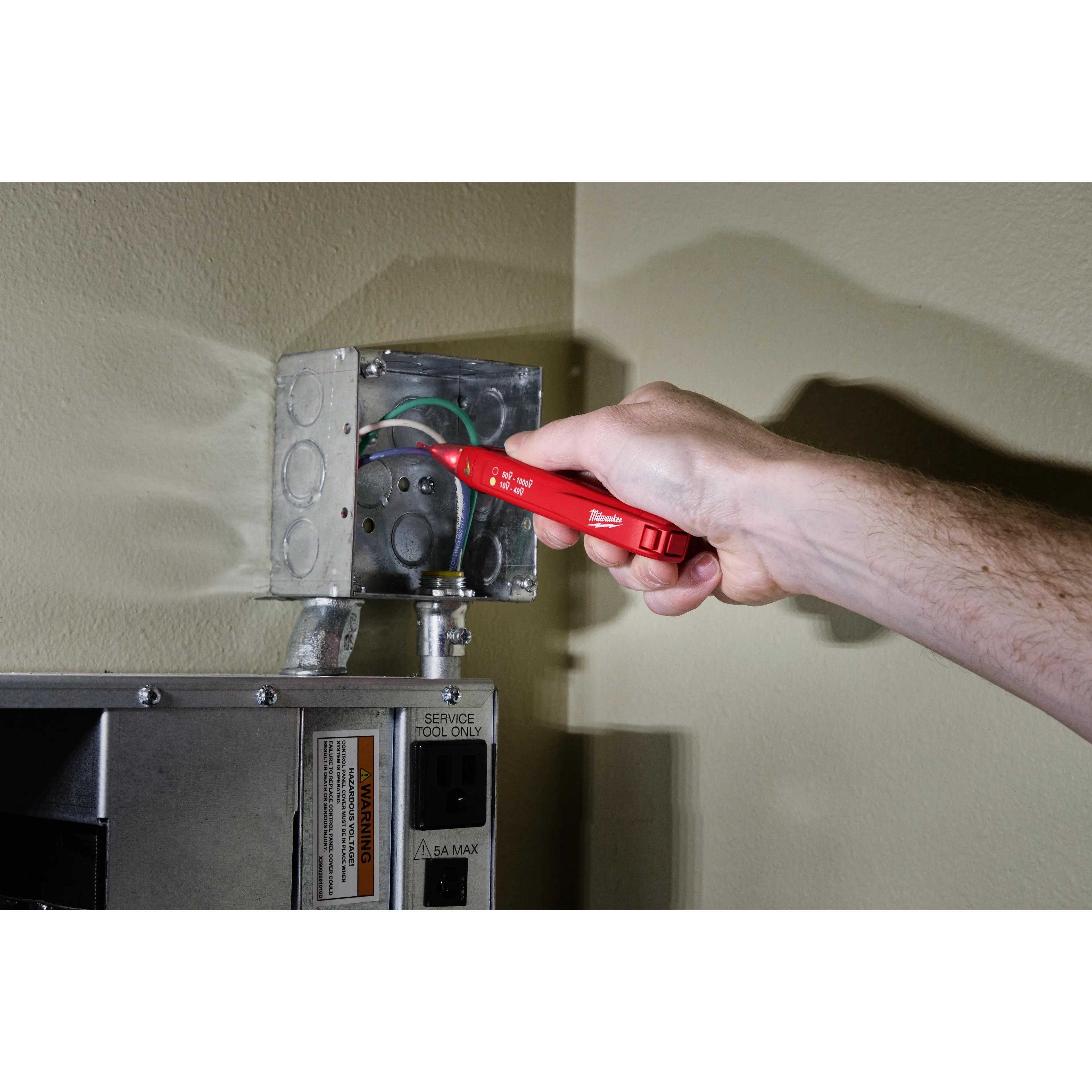 Milwaukee 3202-20 Voltage Detector w/ LED - Ace Tool Group - Milwaukee