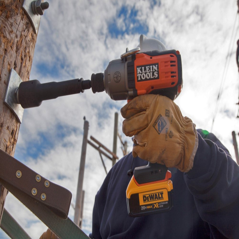 Klein BAT20-7161 7/16 Inch Cordless Impact Wrench Kit