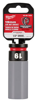 Milwaukee 49-66-7804 SHOCKWAVE Impact Duty 1/2 Drive 19MM Metric Lug Nut Wheel Socket - Ace Tool Group - Milwaukee