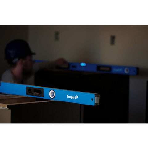 Milwaukee E95.24 24 in. UltraViewLED Box Level