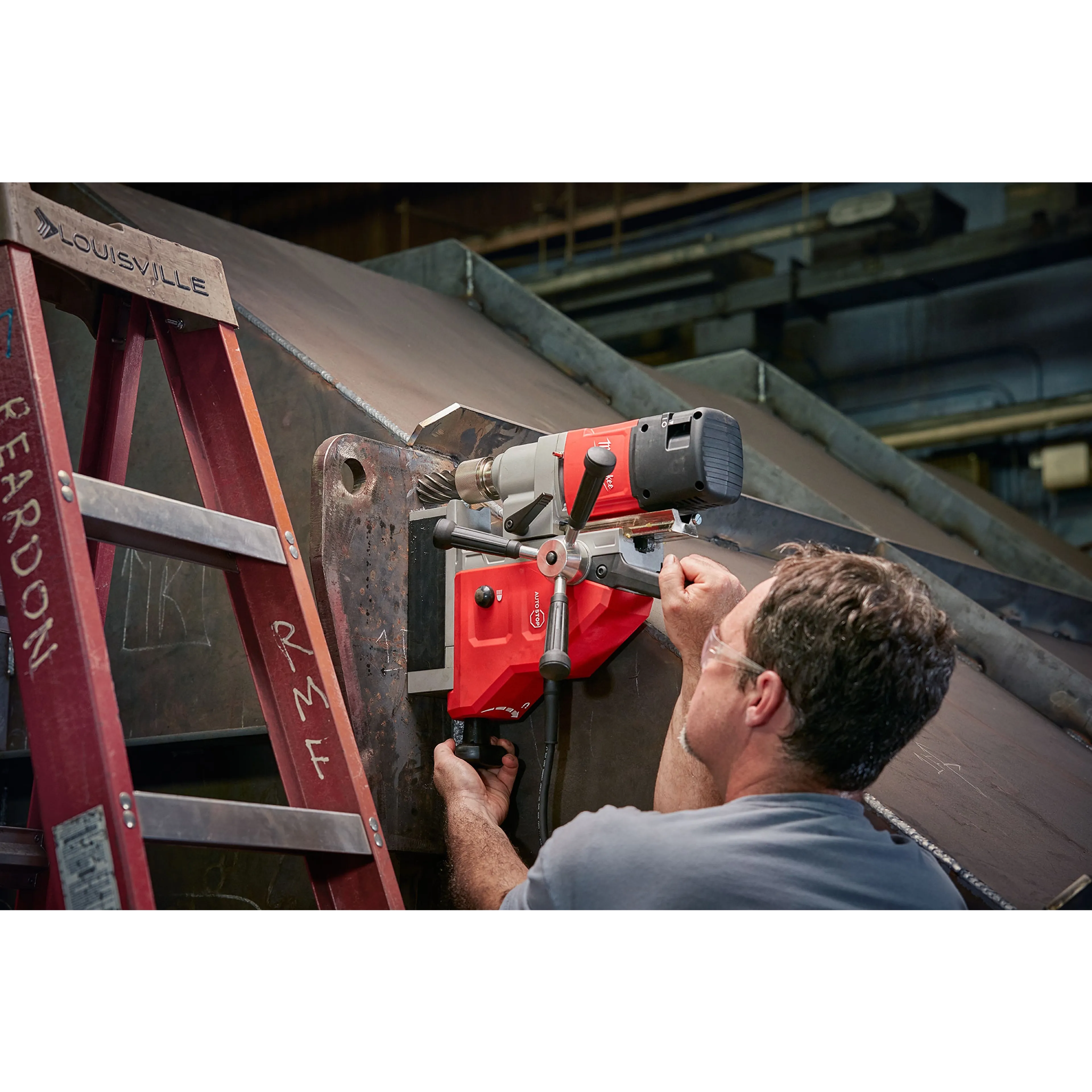 Milwaukee 4274-21 1-5/8" MAGNETIC DRILL - Ace Tool Group - Milwaukee