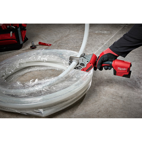 Milwaukee 2470-21 M12 PVC SHEAR KIT - Ace Tool Group - Milwaukee