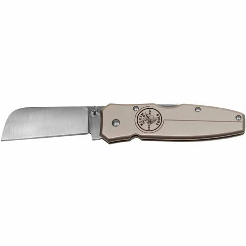 Klein Tools 44007 Lightweight Lockback Knife - 2-1/2'' (64 mm) Coping Blade - Ace Tool Group - Klein