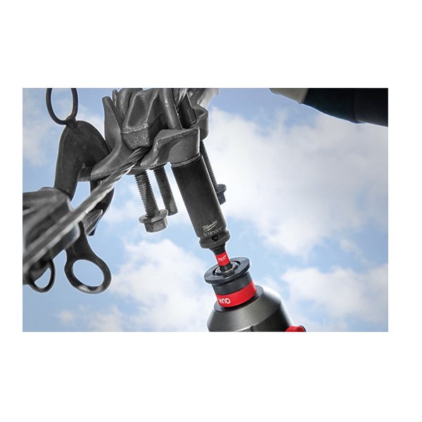 Milwaukee 49-66-5124 Shockwave Lineman's 12PT 15/16 " & 1 1/8"  2-in-1 Socket - Ace Tool Group - Milwaukee
